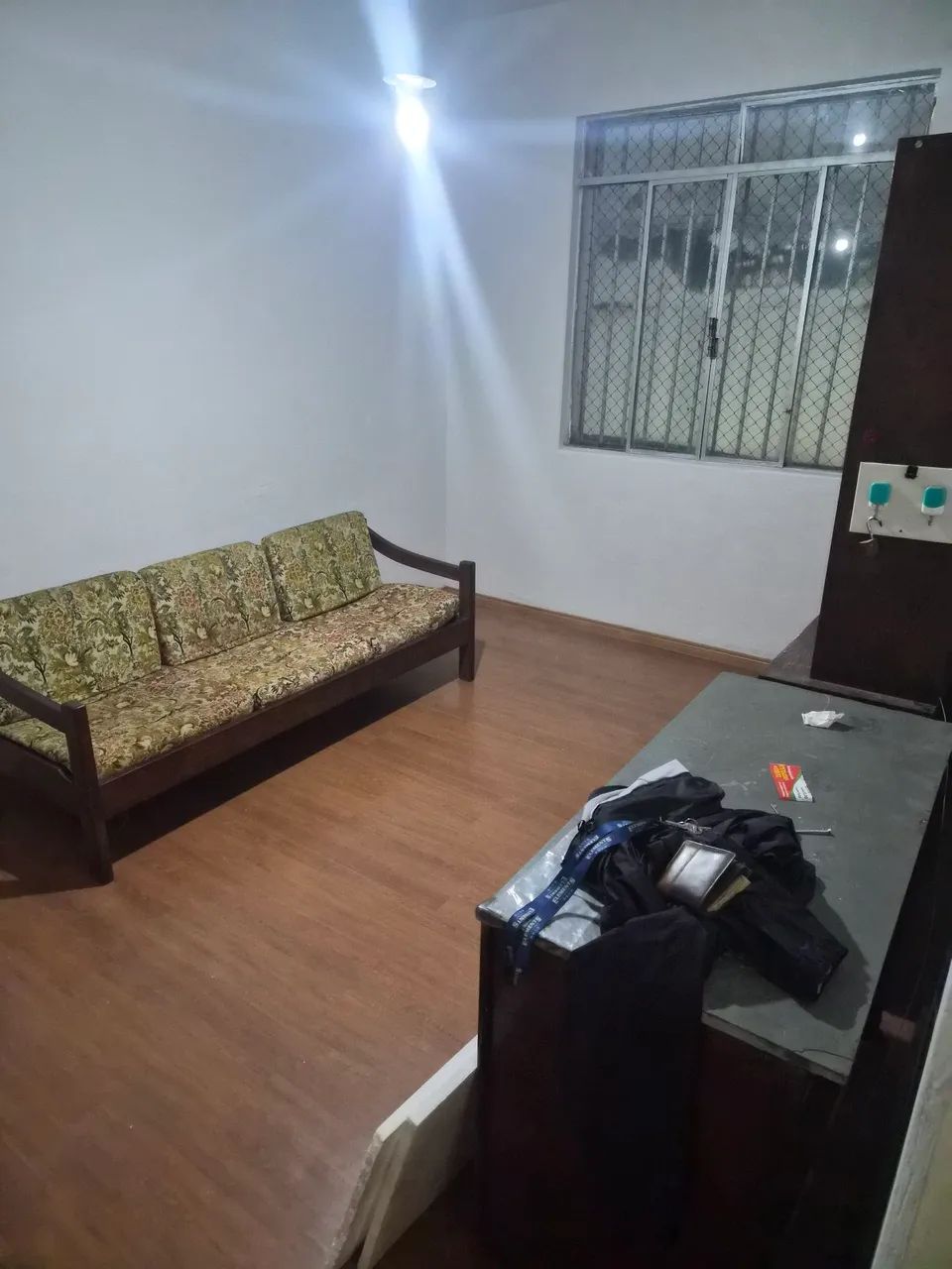 Alugo apartamento funcionários