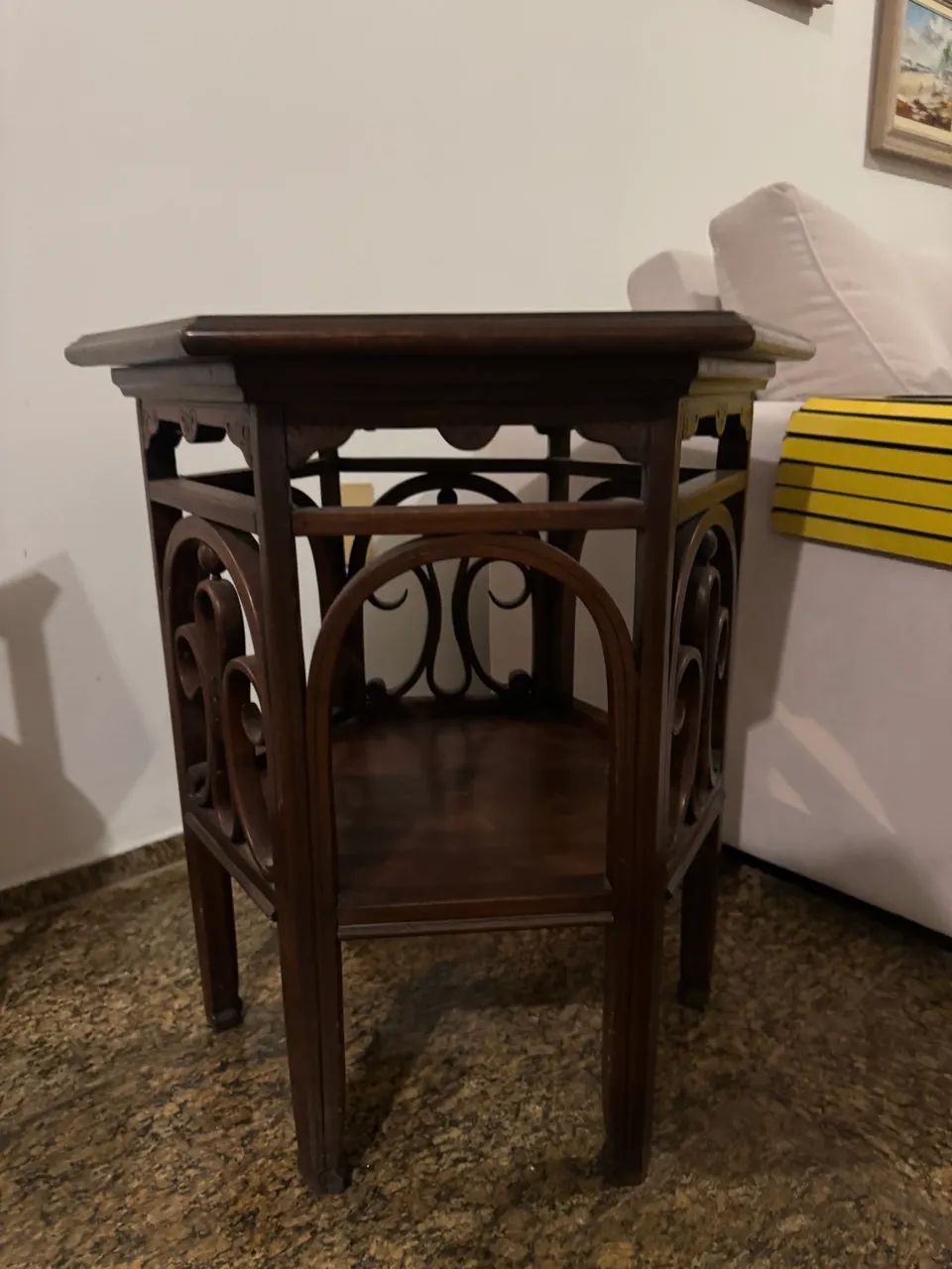 Mesa de madeira maciça 58x60