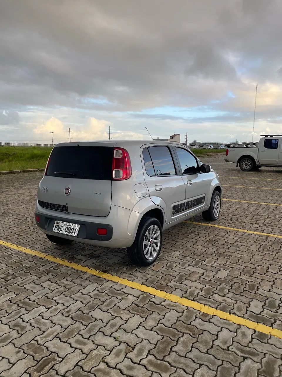 Fiat uno 2015 - Foto 2