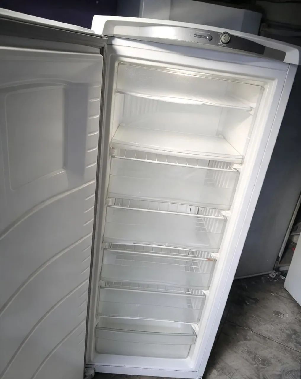 Freezer vertical - Foto 2