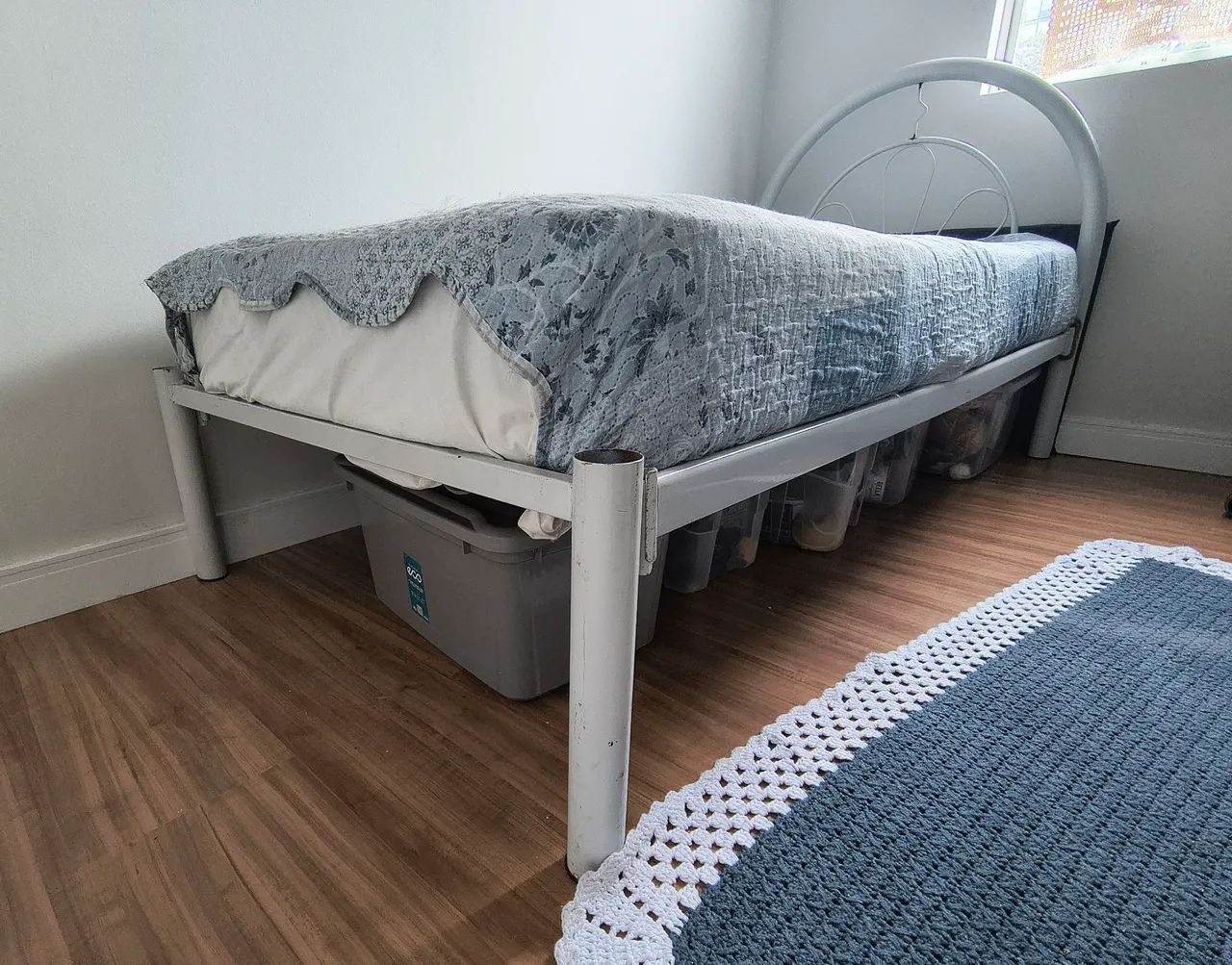 Cama solteiro ferro + colchão - Foto 2
