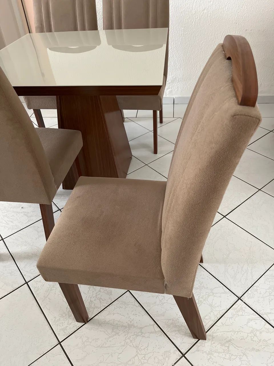 Mesa de jantar com cadeiras  - Foto 3
