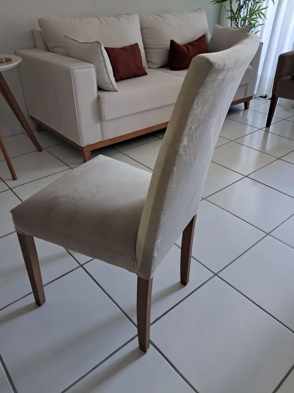 5 cadeiras de sala - Foto 4