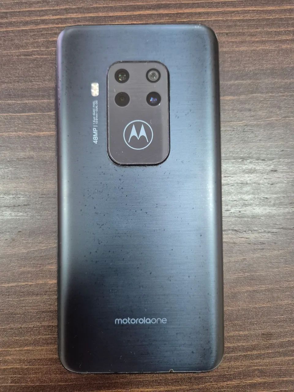 Motorola One Zoom - Foto 2