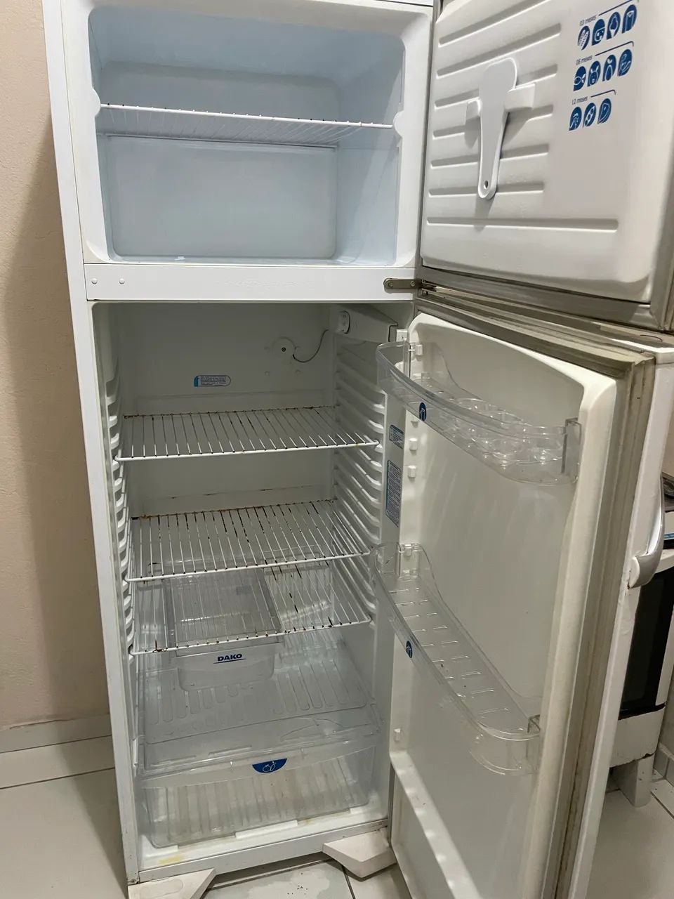 Geladeira DAKO