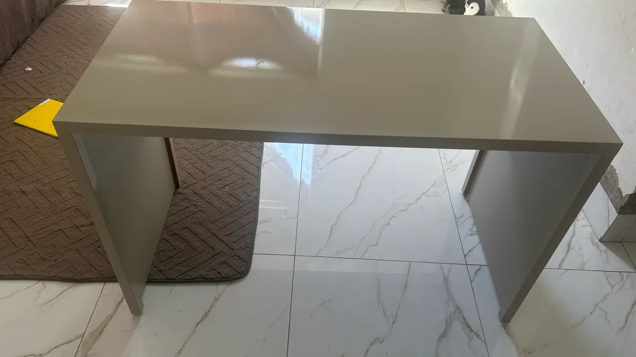 Mesa de computador Laqueada  - Foto 2