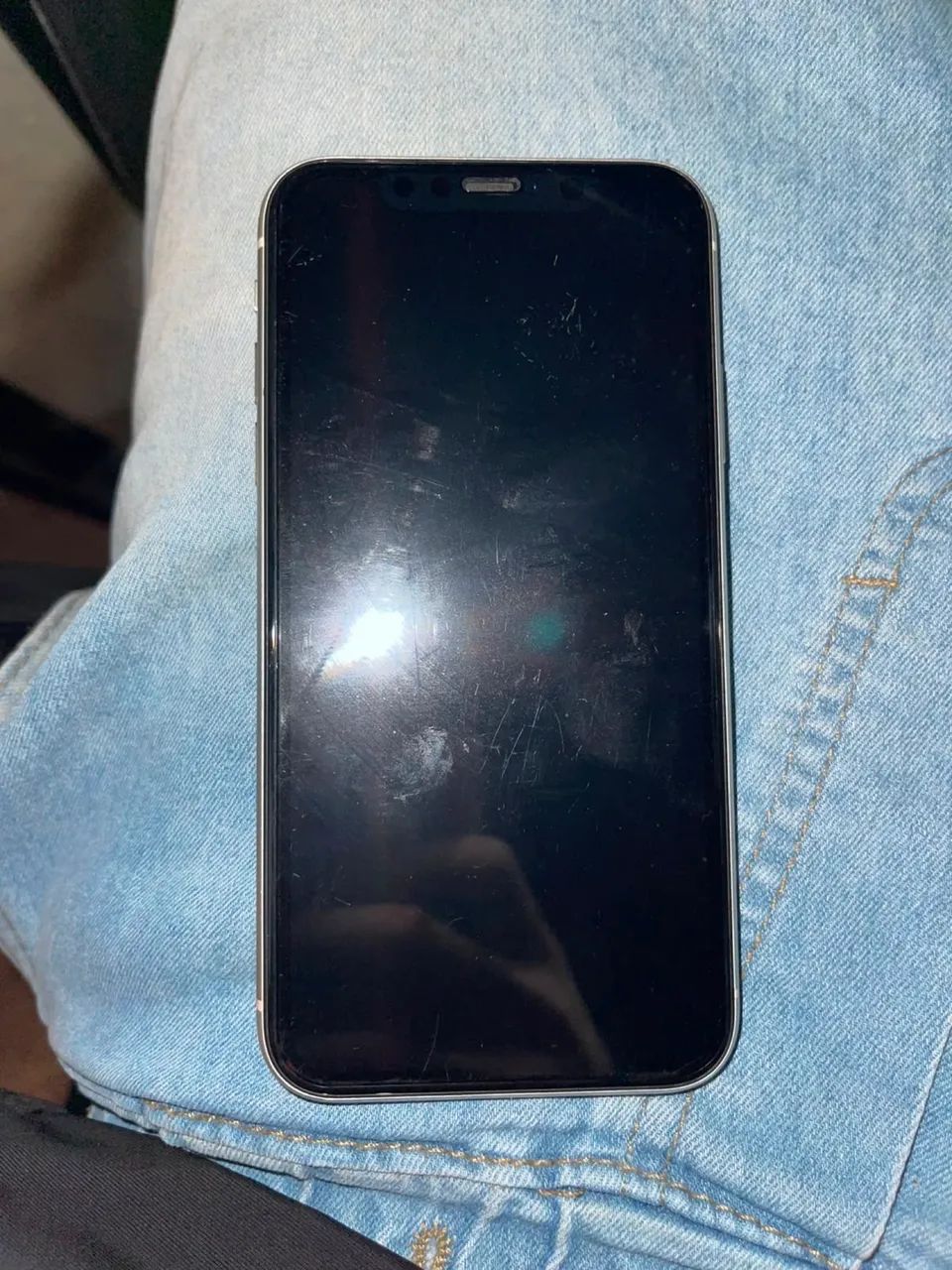 VENDO IPHONE 11 128GB 95% de bateria - Foto 3