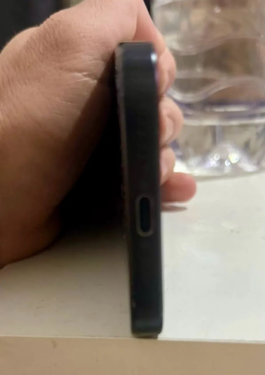 iPhone 15 pro Azul - Foto 4
