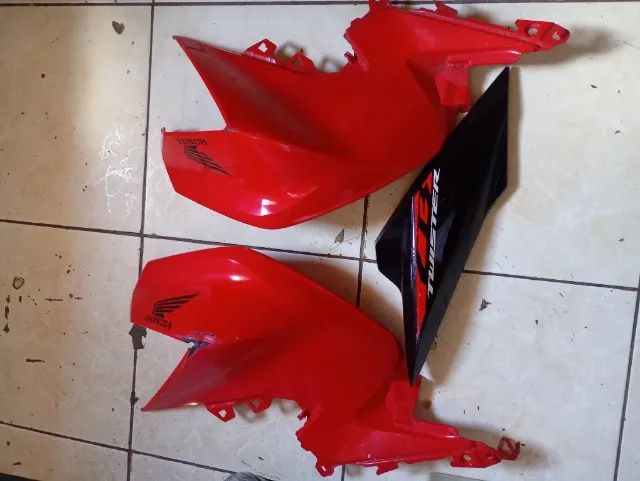 Vendo carenagens da cb 300 f - Foto 5