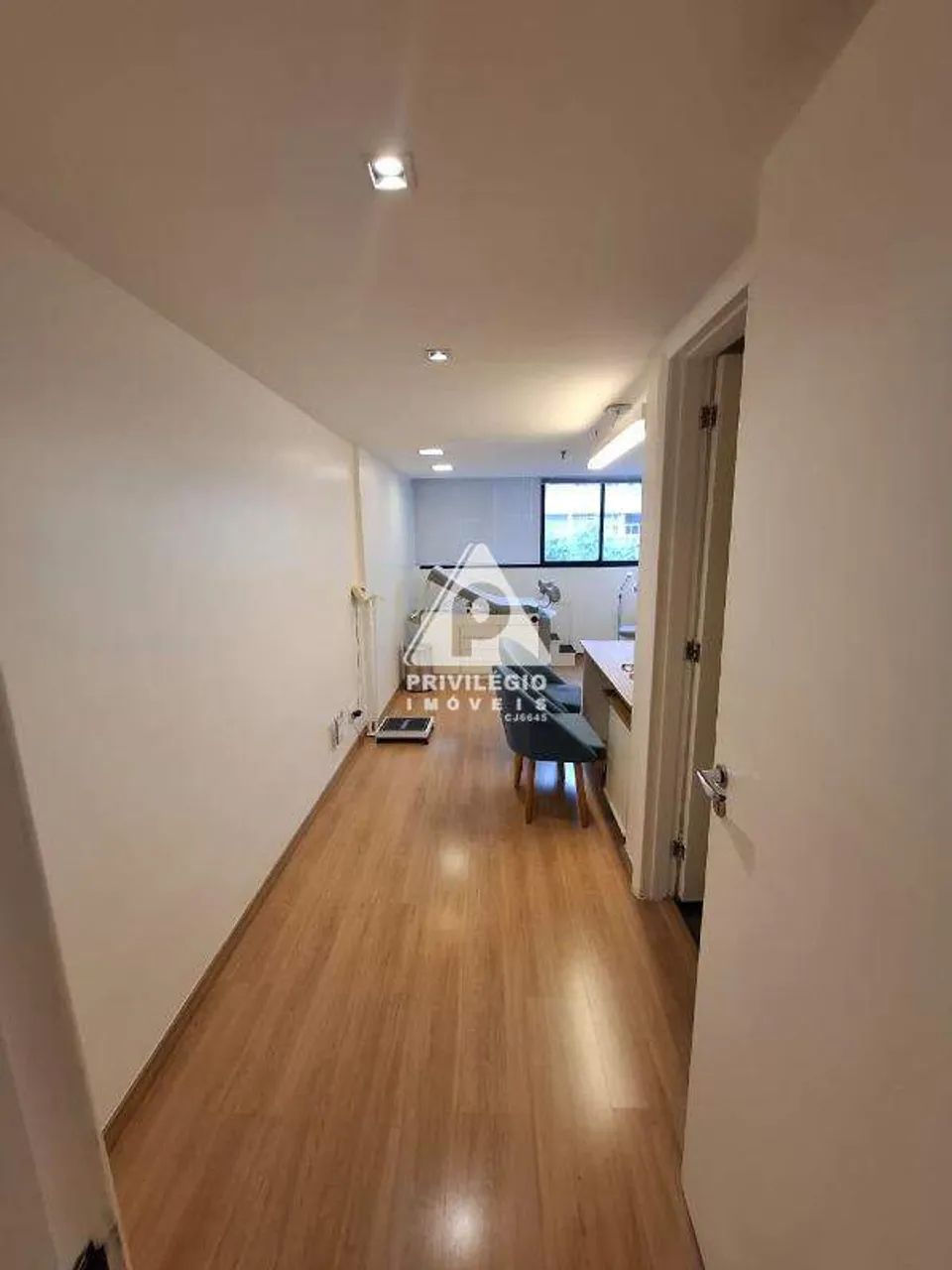 SALA COMERCIAL DE ALTO PADRÃO EM IPANEMA À VENDA - Foto 4