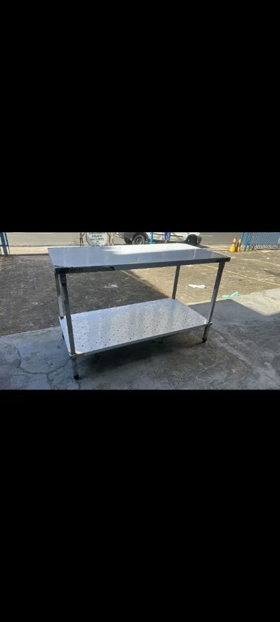 Mesa de inox 