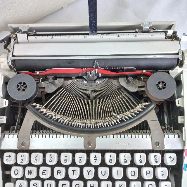 Máquina Datilografia Hermes Baby - Foto 6