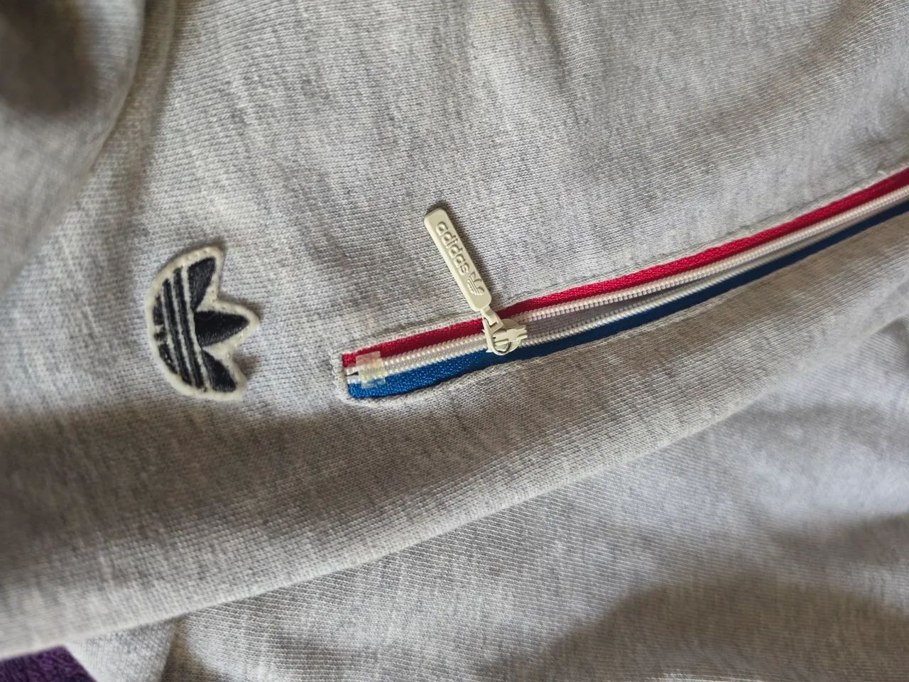 Calça moletom cinza adidas P - Foto 3