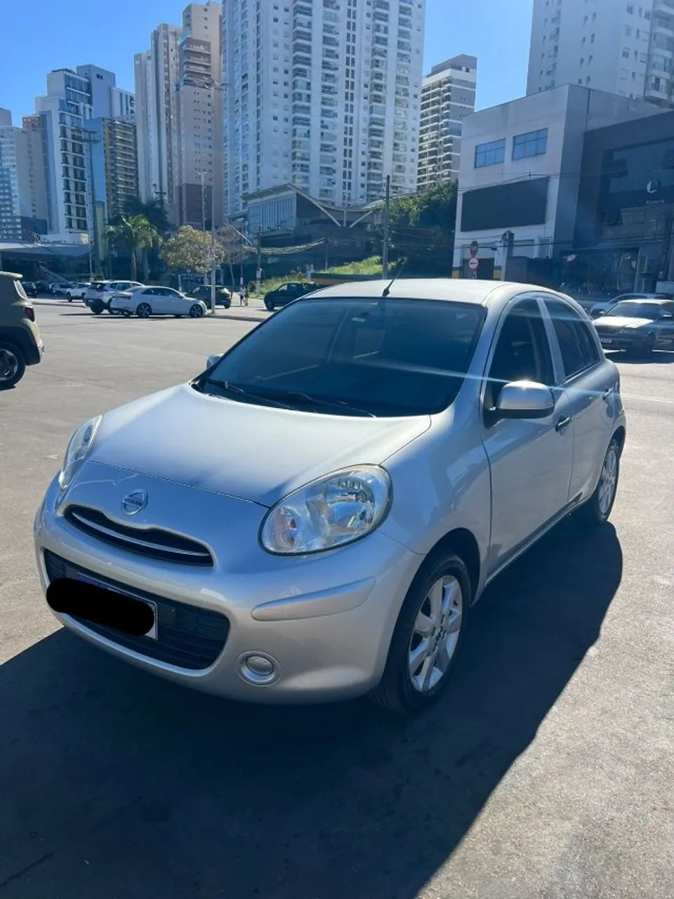 Nissan March 2013