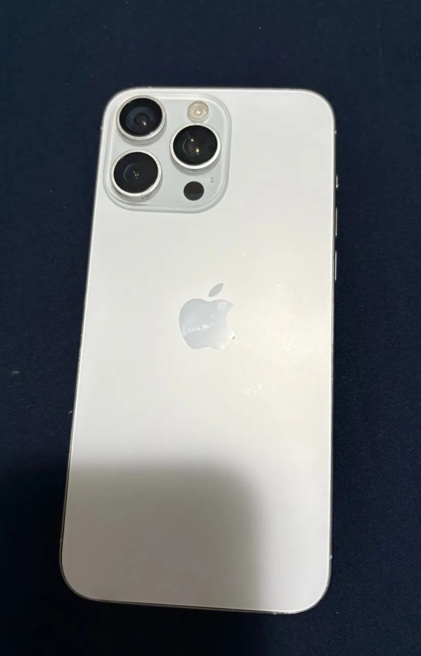 iPhone 15 Pro Max - Foto 2