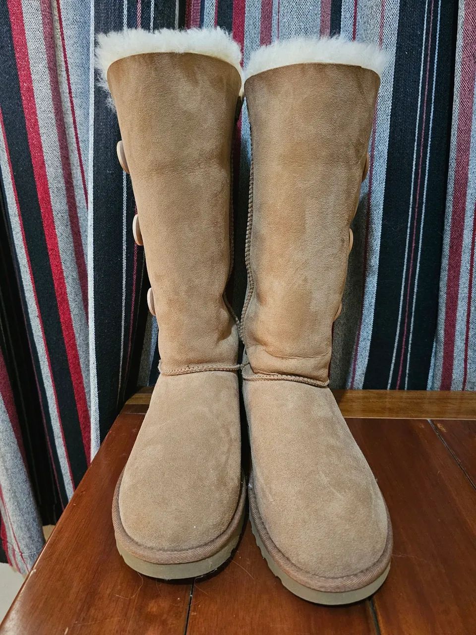 Bota UGG Bailey Button Triplet ll original  - Foto 2
