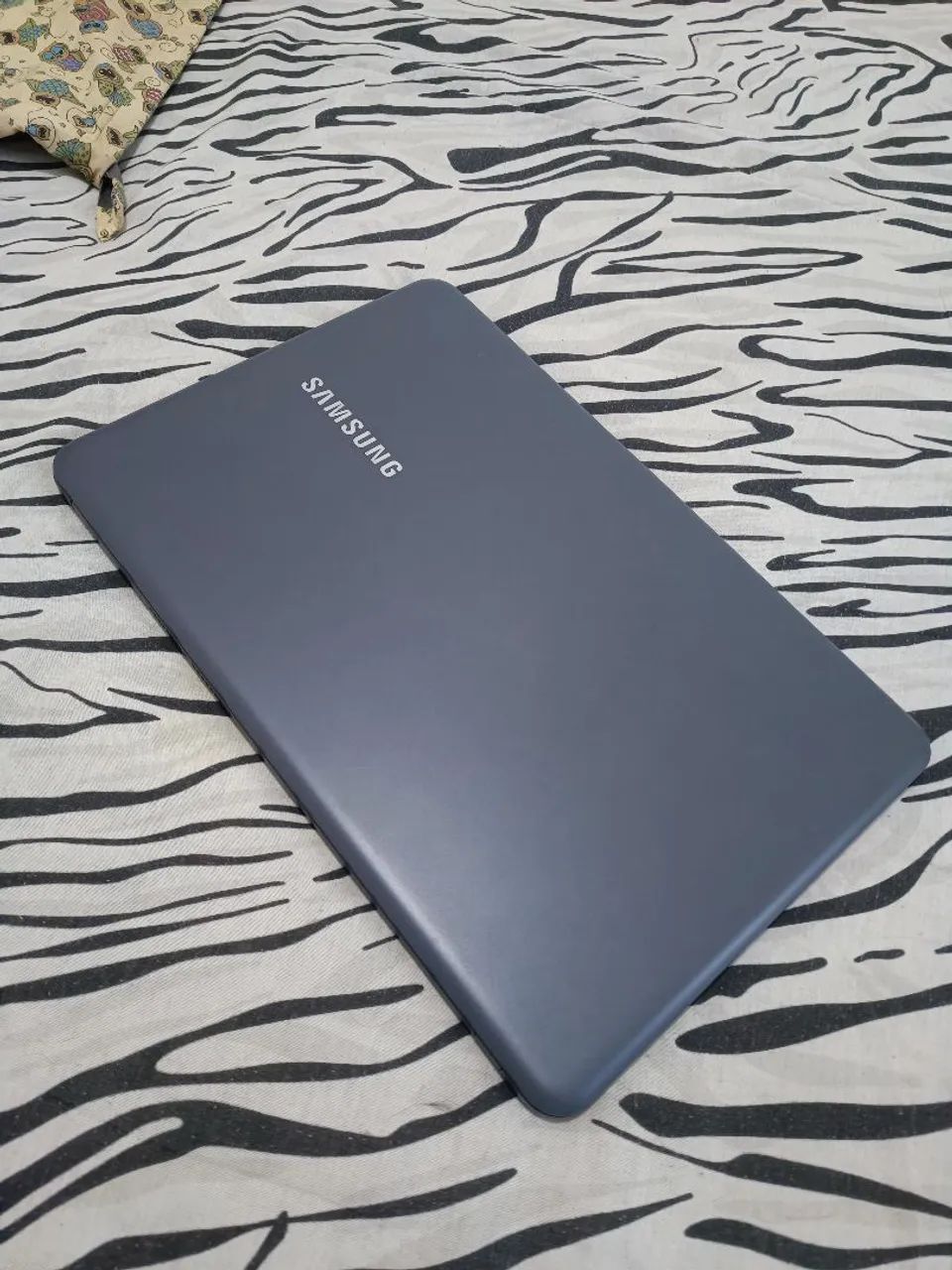 Notebook Samsung Essentials E30 | Intel Core i3 7ª Gen | Tela 15.6" Full HD | HD 1TB - Foto 2