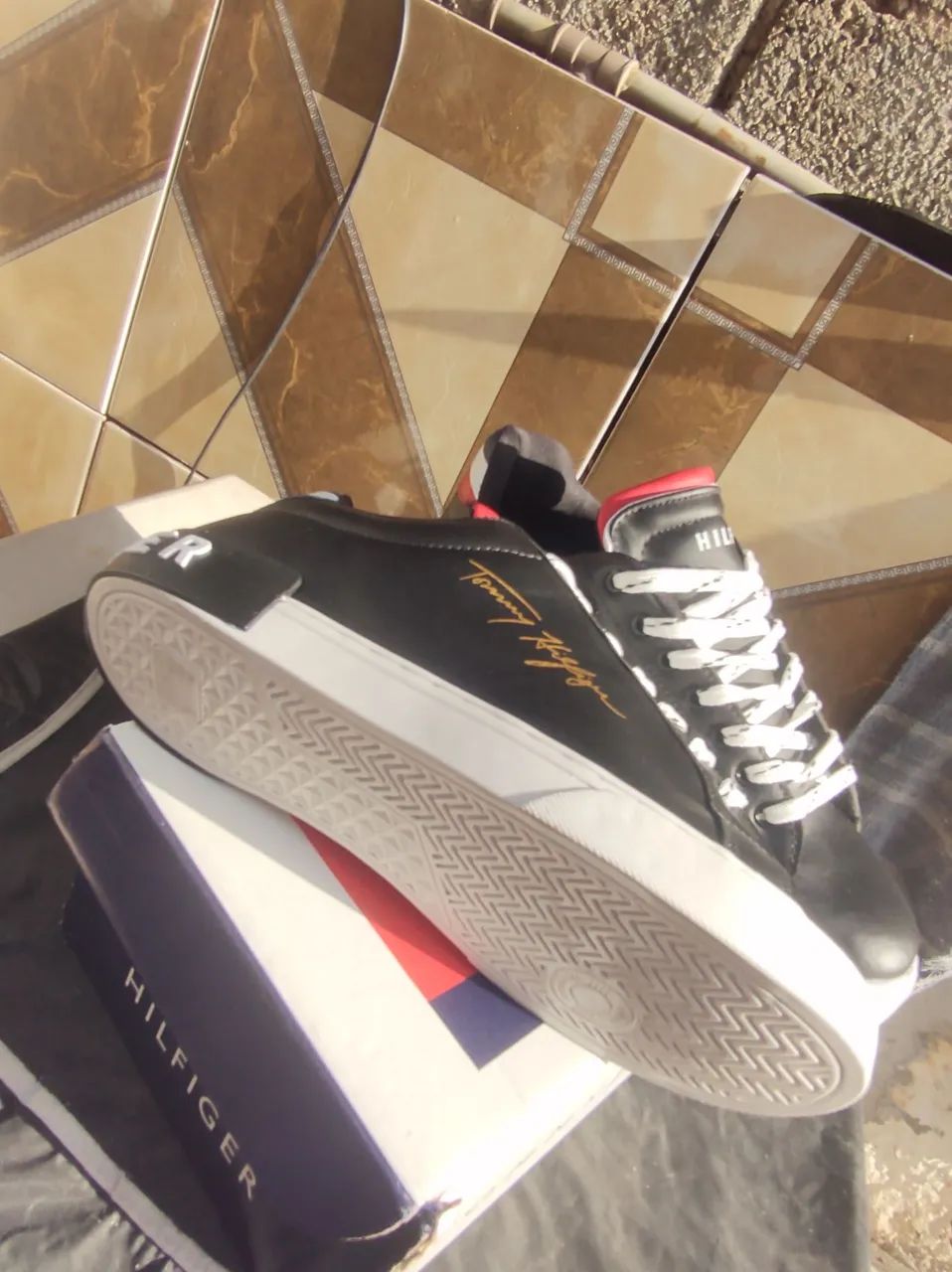 Tênis da Tommy - Foto 2