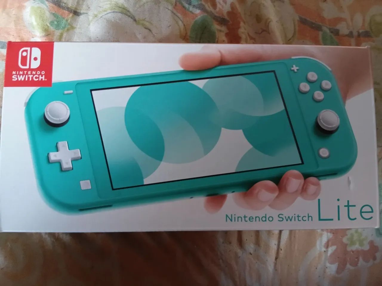 Vendo Nintendo Switch Lite com apenas 3 meses de uso