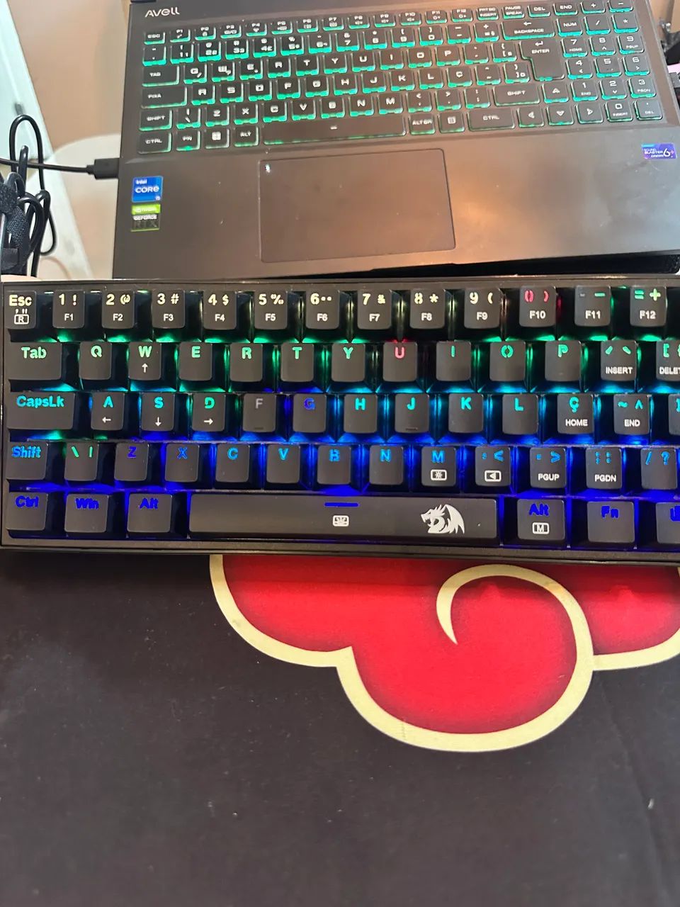 Teclado gamer mecânico 