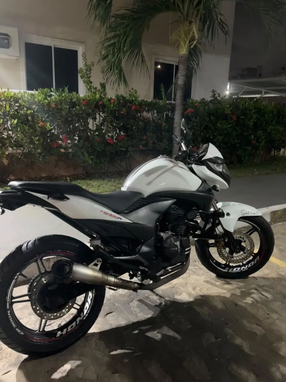 Honda CB 300r 2012 - Foto 2