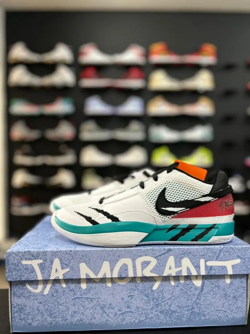 Ja Morant 1 e Air Jordans - Foto 2