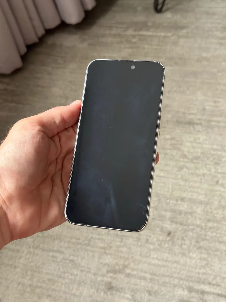 IPHONE 15 PRO MAX 256g 85% bateria - Foto 3