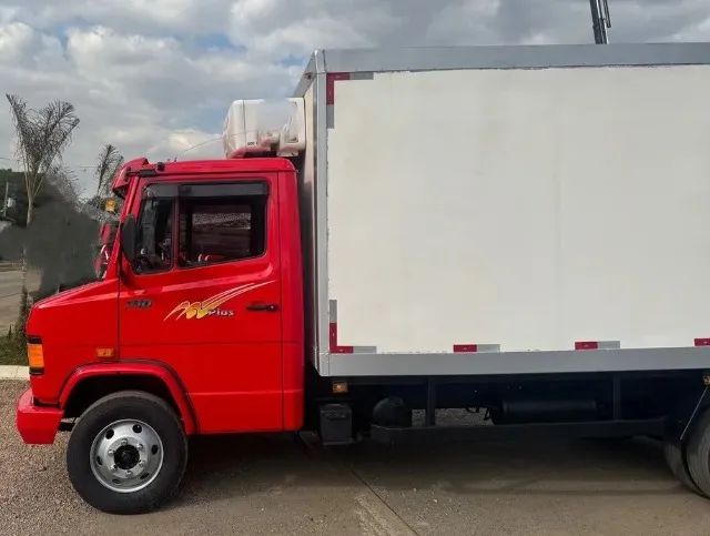 710 Bau  Refrigerado 2012.  - Foto 5