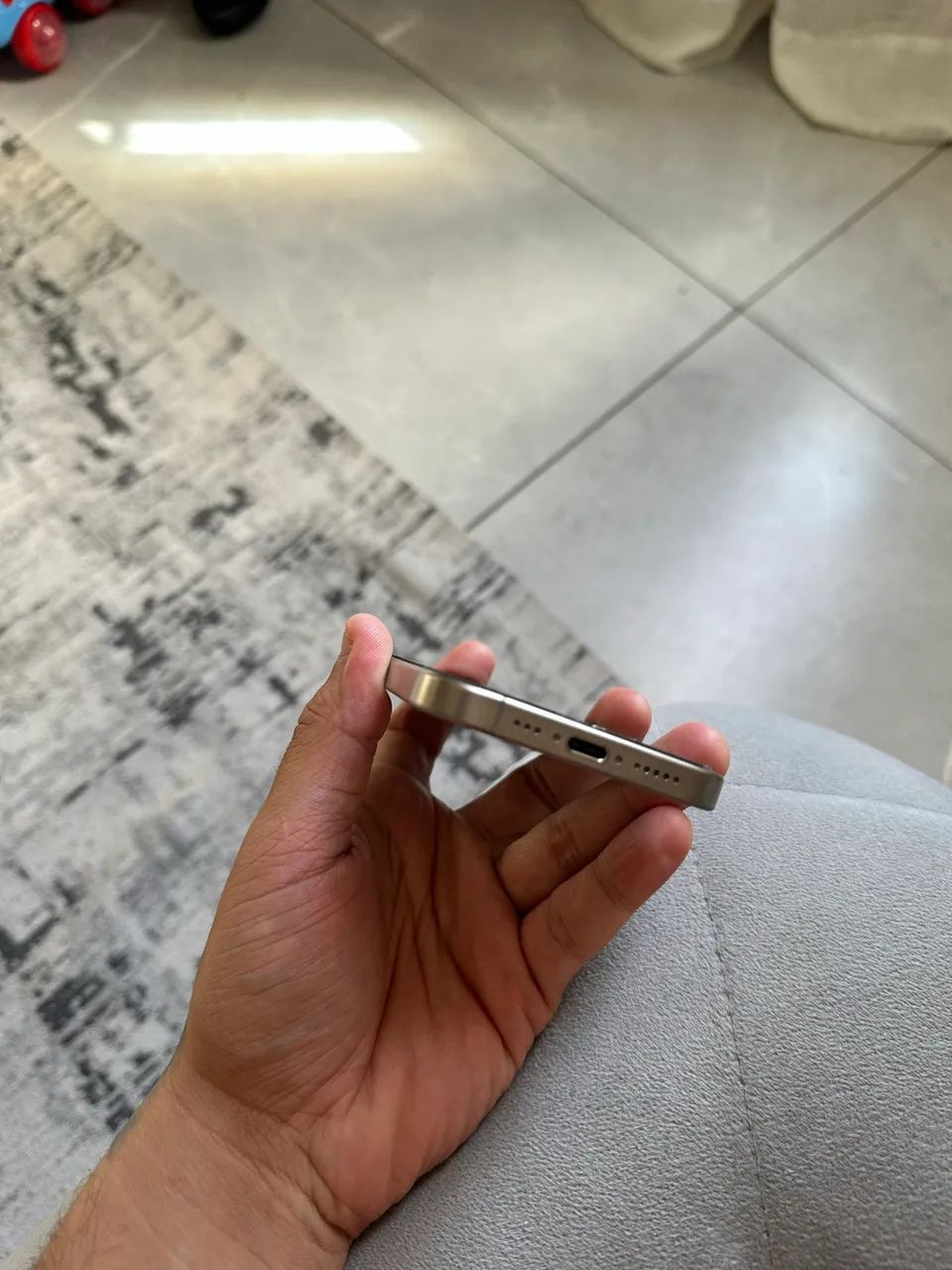 iPhone 15 pro Titanium  - Foto 3