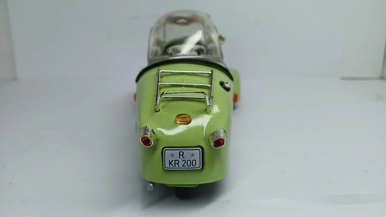 Miniatura Messerschmitt KR200 ( Kabinroller) 1/18 - Foto 4