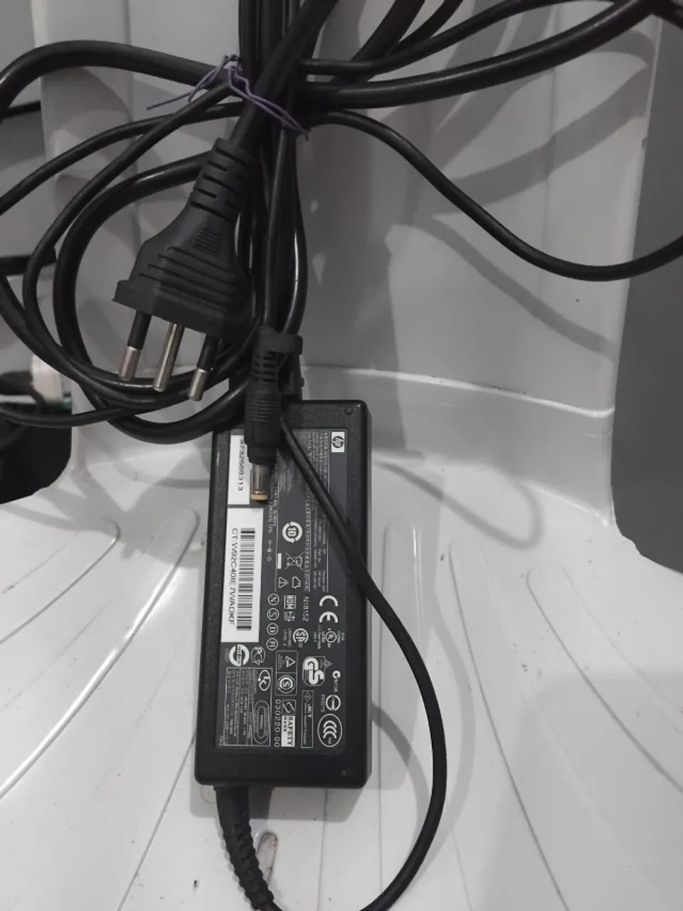 Fonte Notebook HP 18,5V = 3,5A - Foto 2