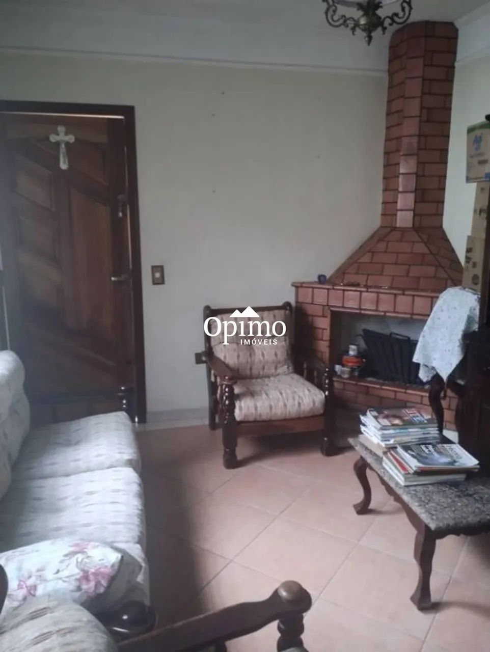 Terreno de 264 m com duas casas