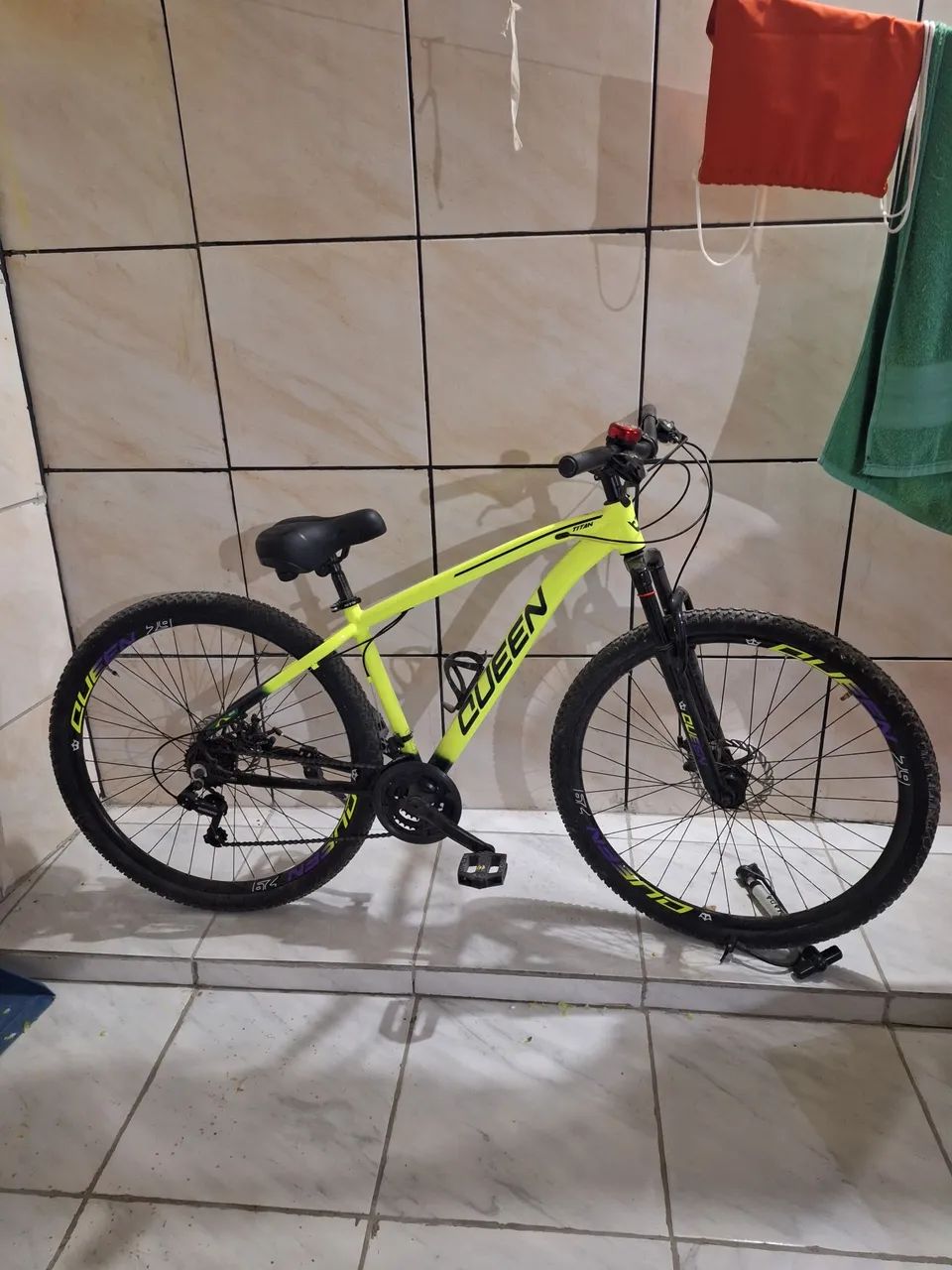 BIKE QUEEN 