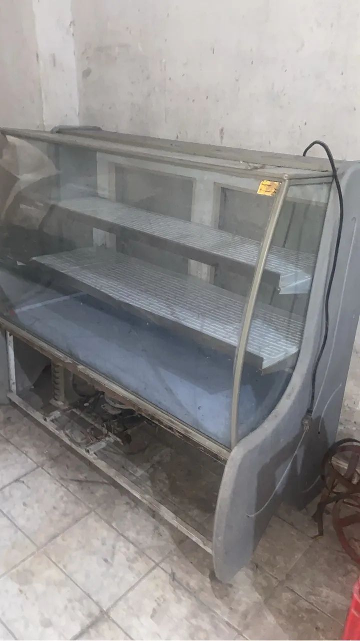Vendo Excelente balcão de frios - Foto 4