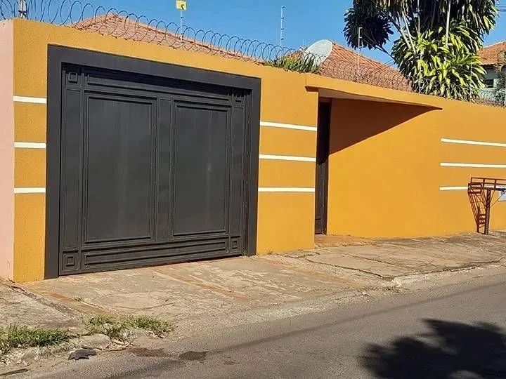 Casa com 4 Quartos à Venda, Vila Taveirópolis - Campo Grande