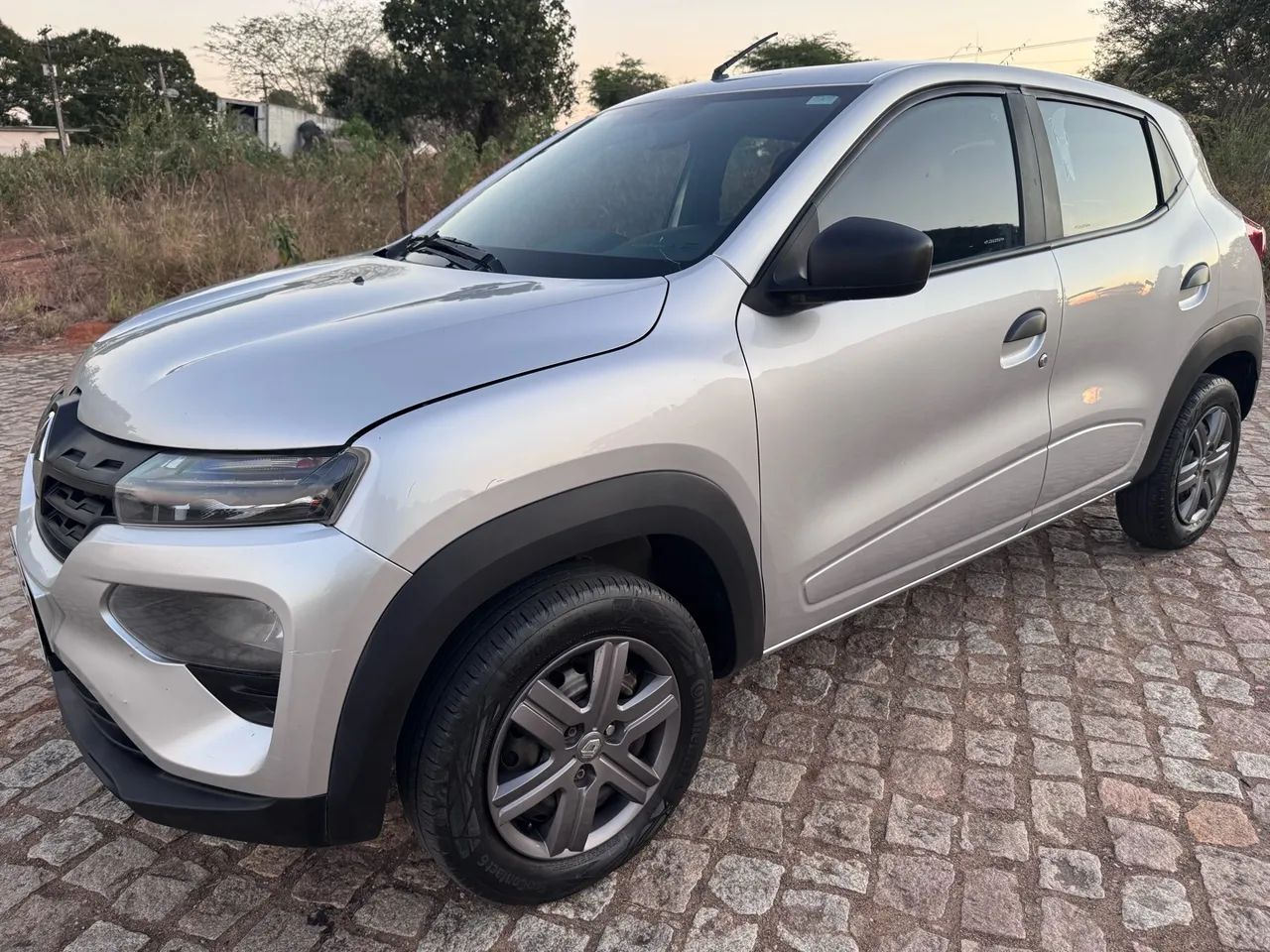 Renault Kwid ZEN 1.0 FLEX 12V 5P MEC. 2023