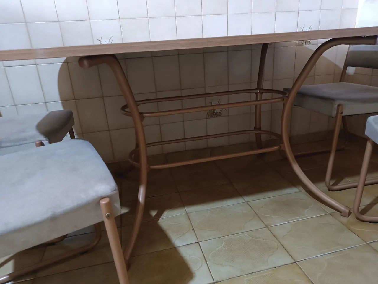 Mesa com 6 cadeiras - Foto 4