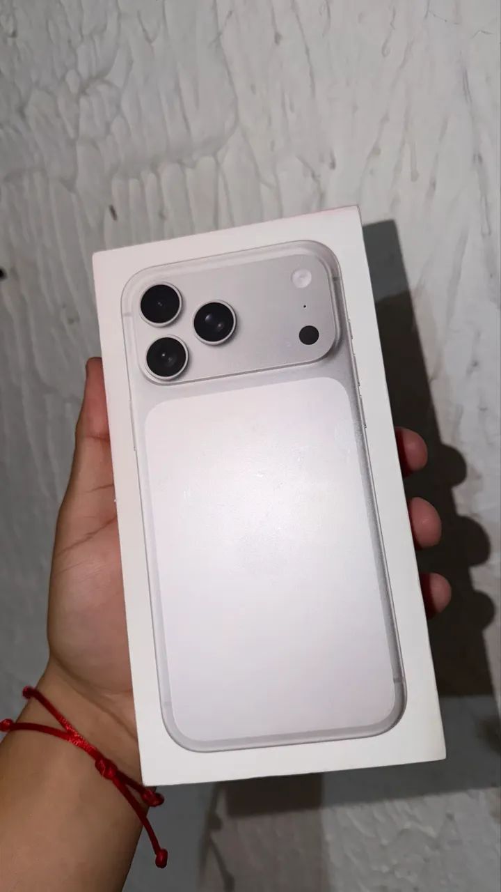 BAIXOU!! iPhone 17 pro Max 256 - SILVER 