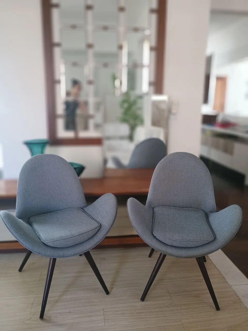 Vendo 2 poltronas decoração 