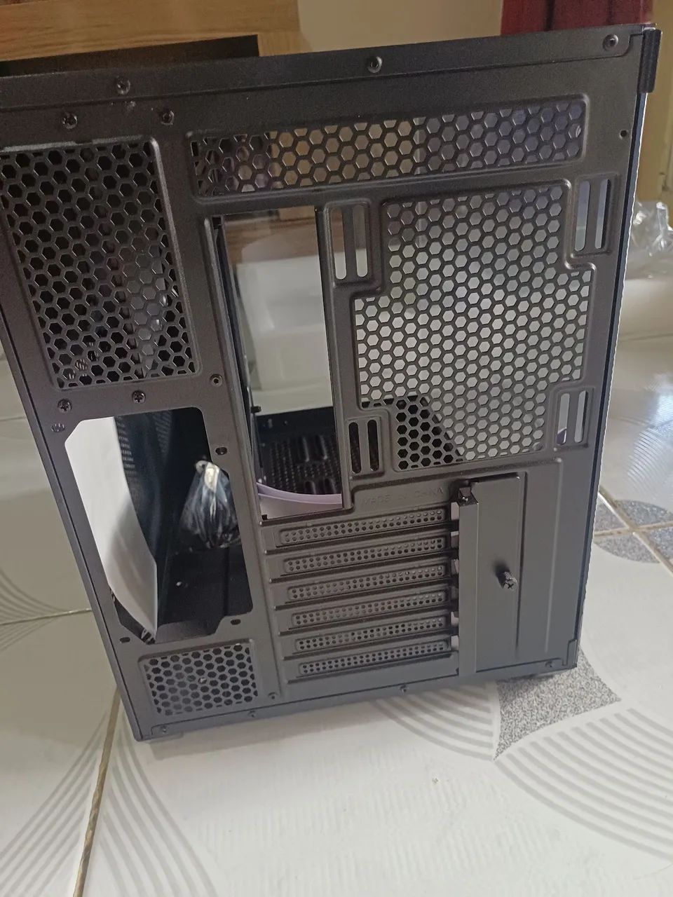 Gabinete Redragon Wideload Pro CA-604B-PRO - Foto 3