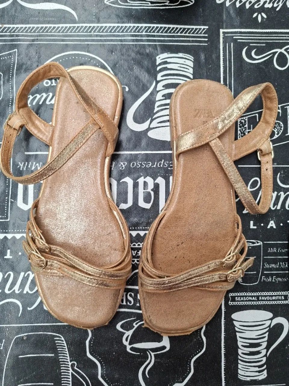 sandalia bege, zara, tam 35