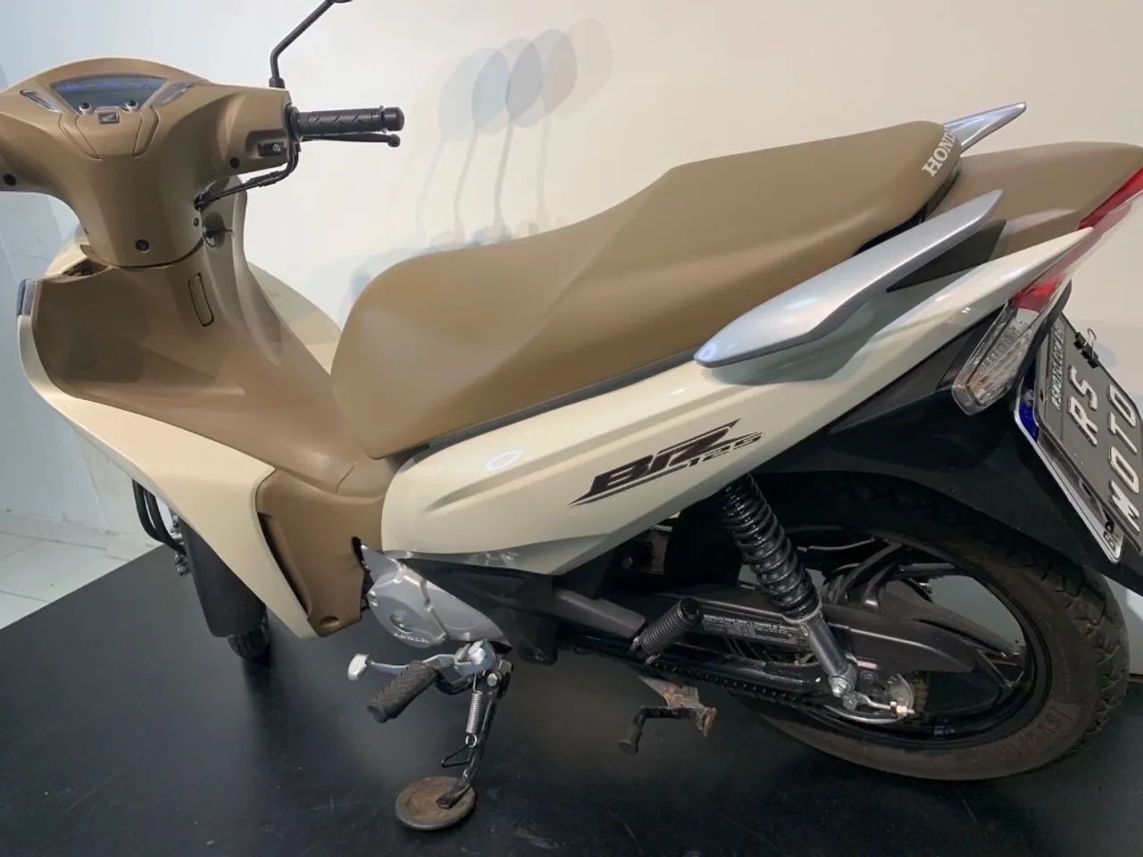 BIZ 125/125i Flex - Foto 4