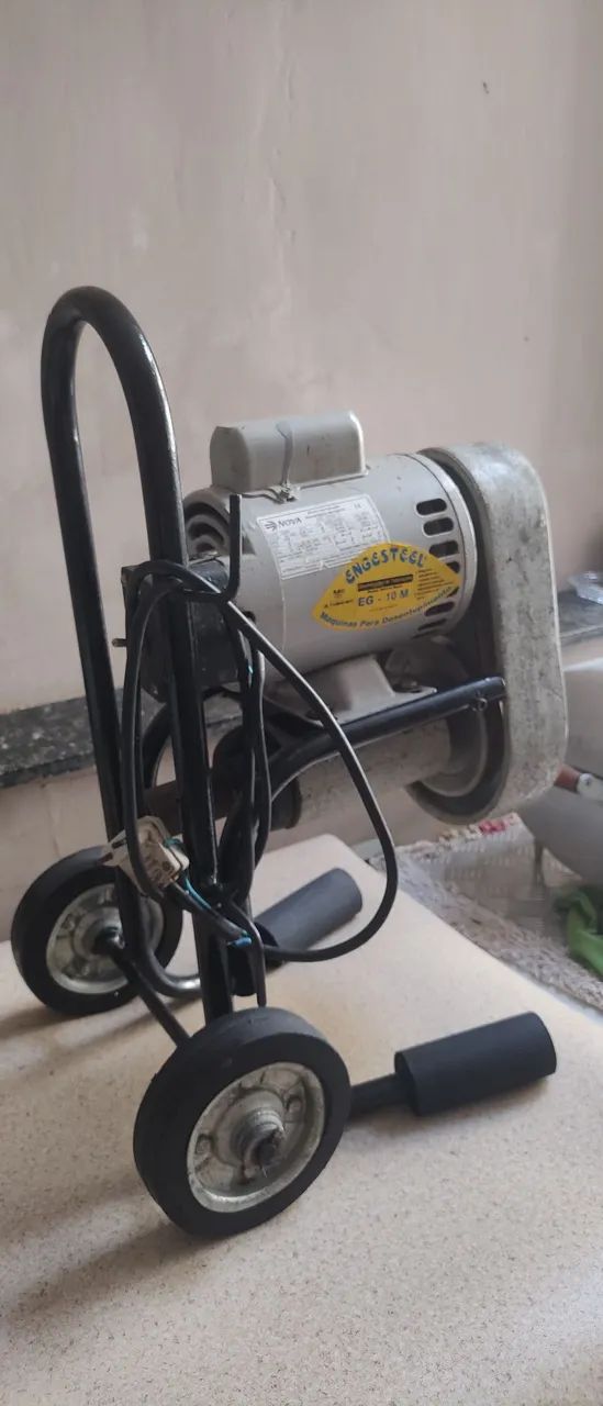 Desentupidora Engesteel, R$ 2.300,00 reais