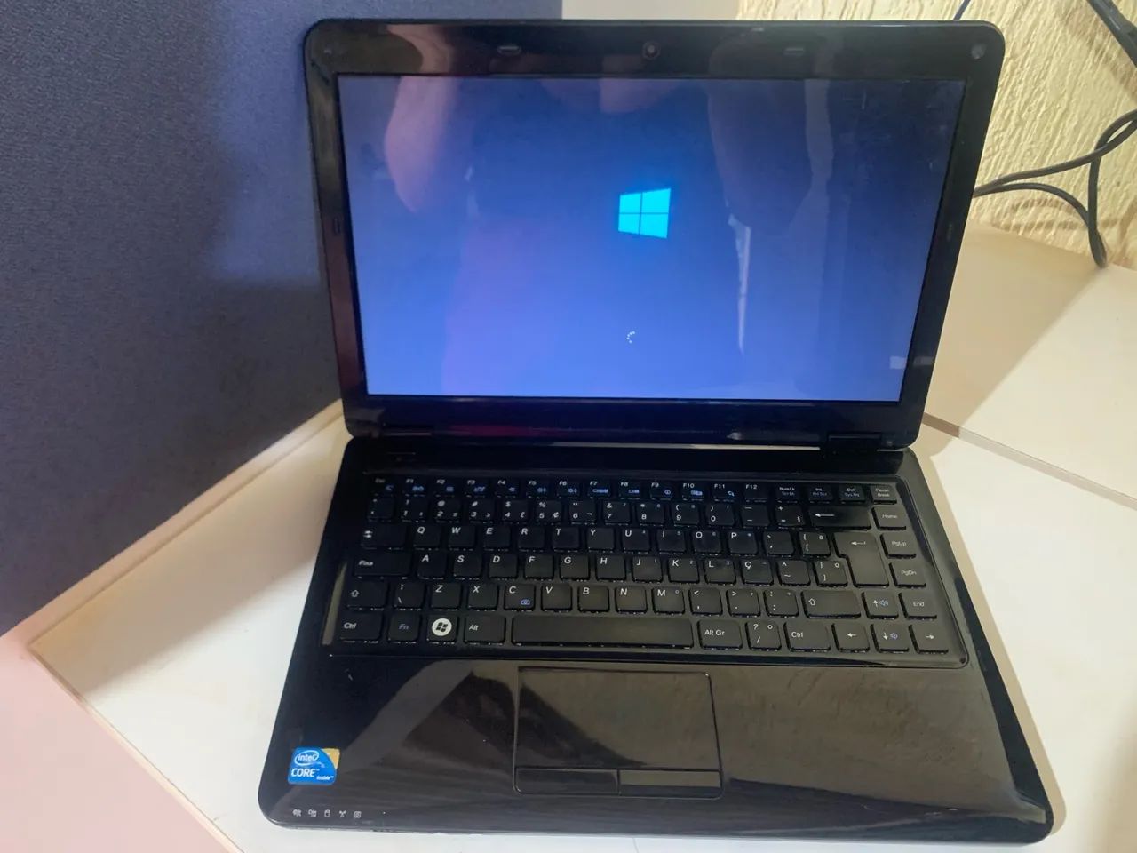 Vendo notebook funcionando tudo 