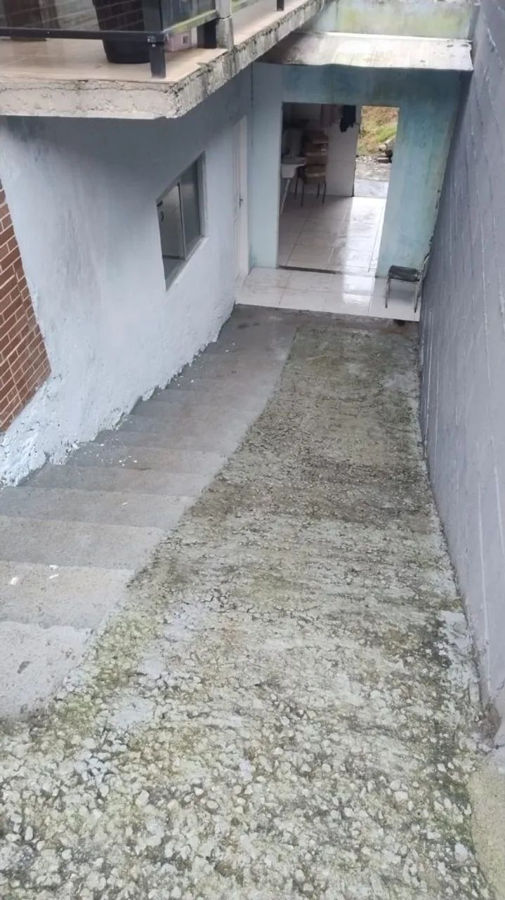 Aluga-se 
