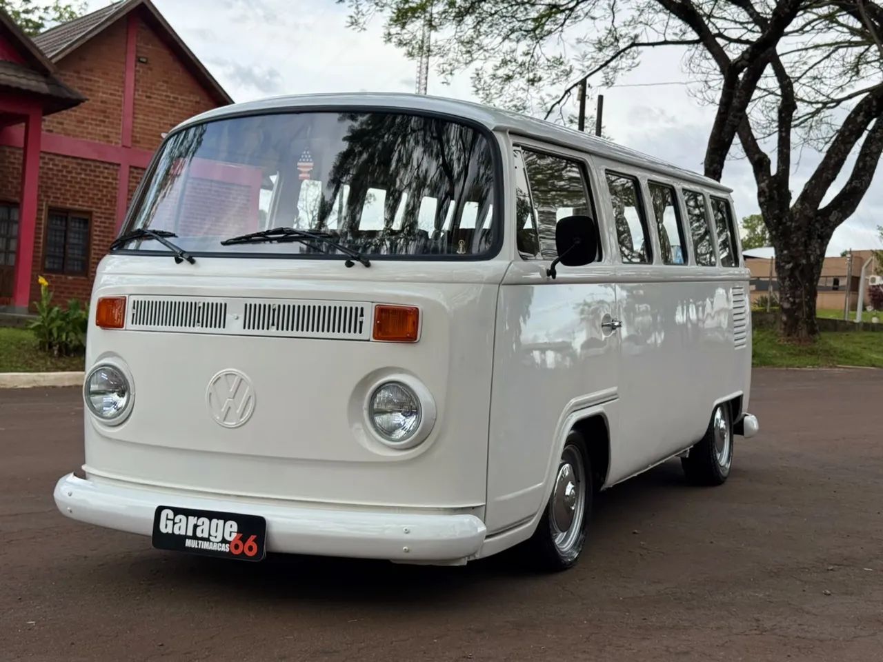 Volkswagen Kombi Standard/ Luxo/ Serie Prata 1995