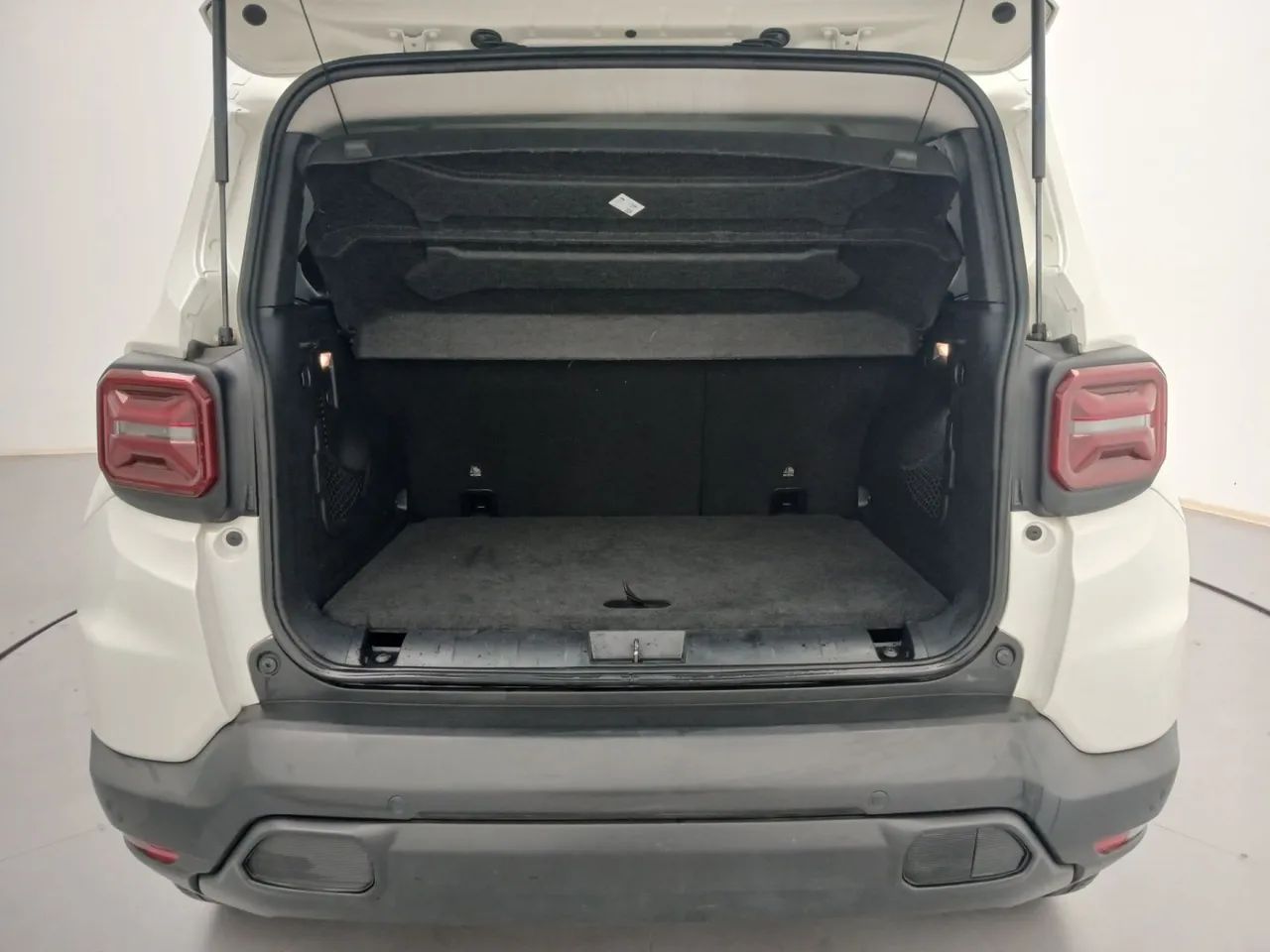 Jeep Renegade Long. T270 1.3 TB 4x2 Flex Aut., foto 10 de 13