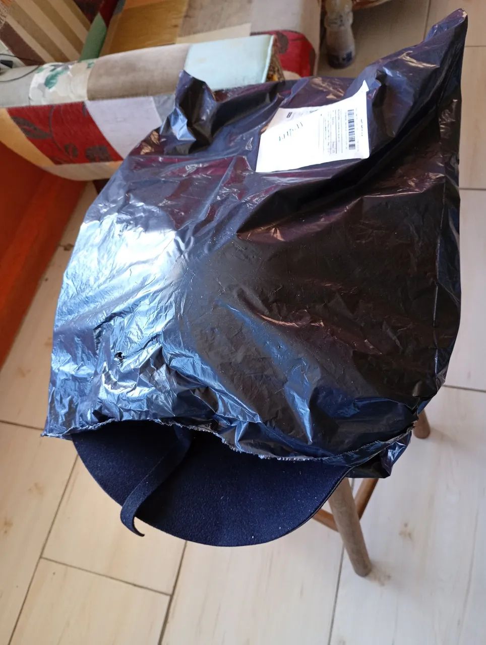 Chapéu elegante Floppy Preto Feminino de aba Flexível Com Laço.  - Foto 4