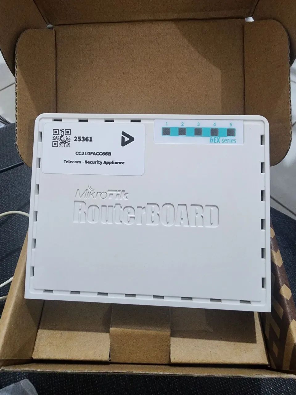 Mikrotik RB750 gr3