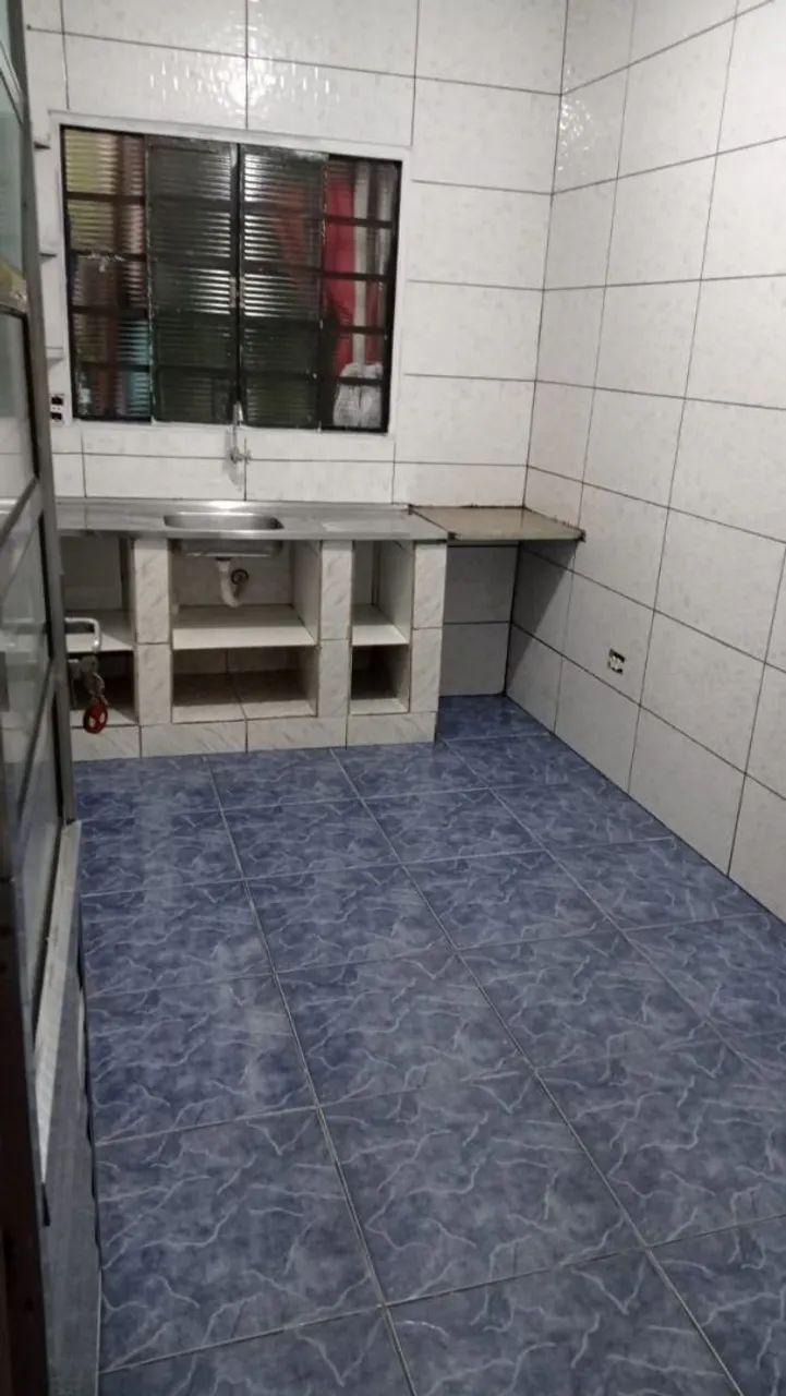 Aluga-se.  2 Cômodos  - Foto 2